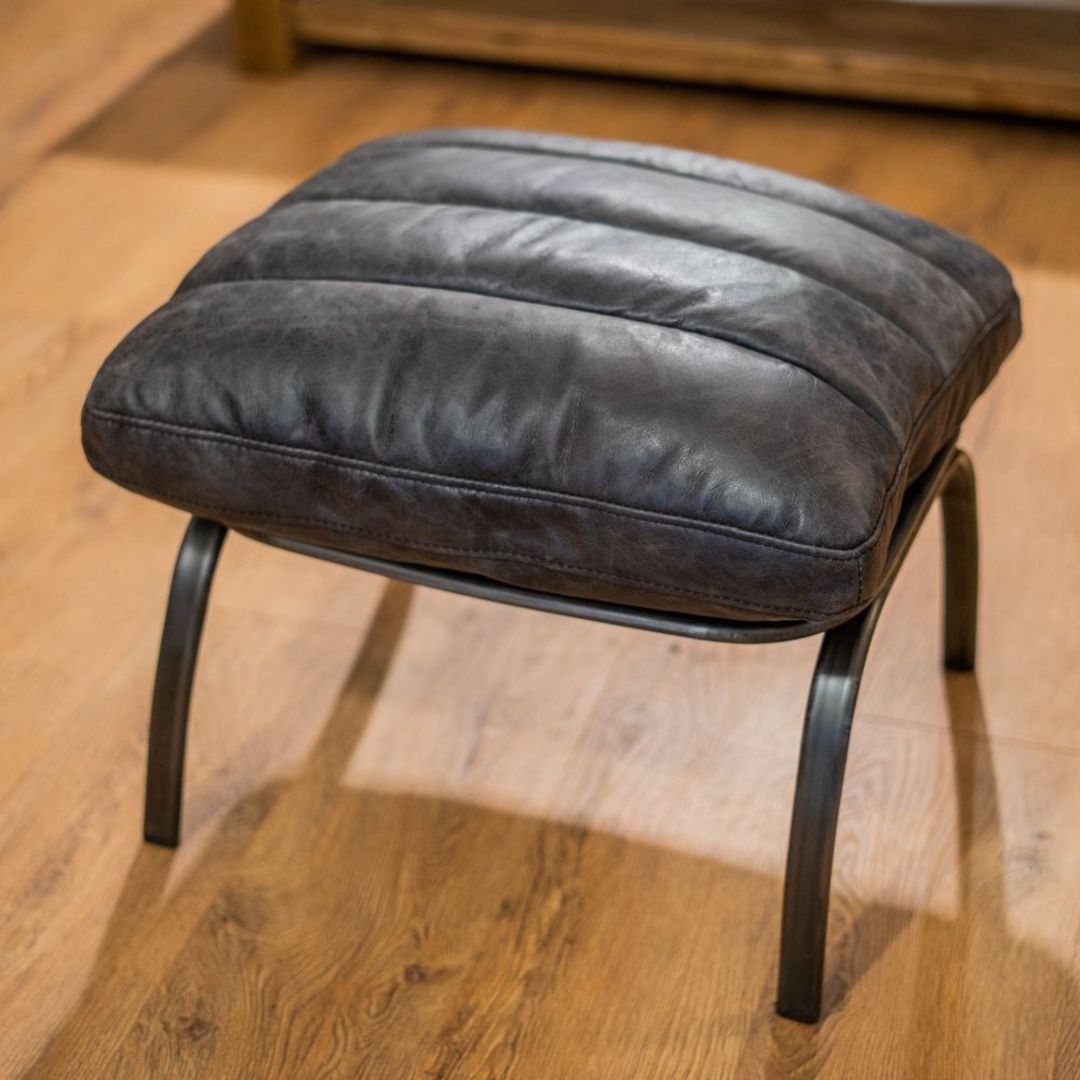 Verona Leather Chair with Foot Stool image 4